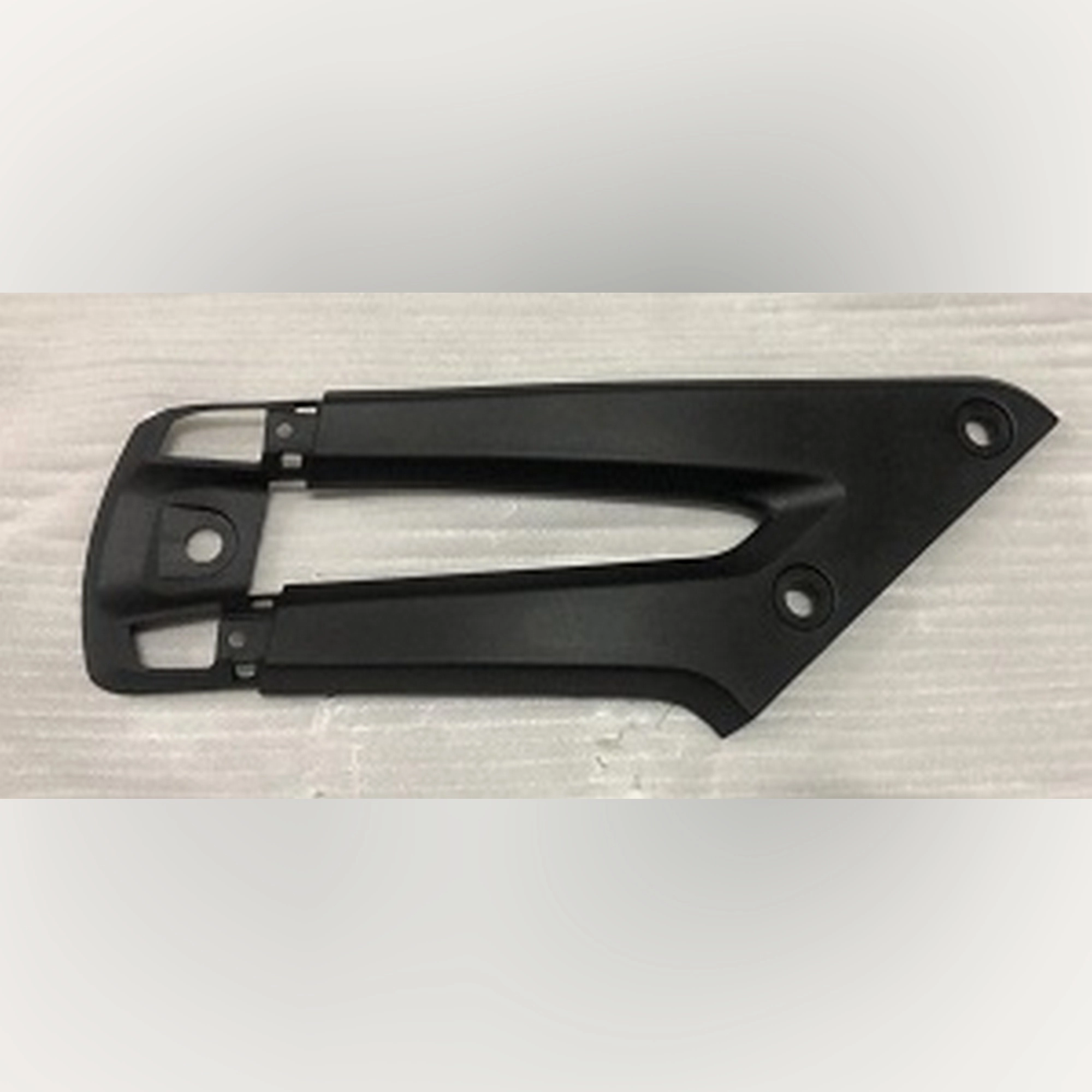 ARORA ARS 200 ARKA TEKER ÜSTÜ ÇAMURLUK BAĞLANTI DEMİR PLASTİĞİ #ARS200- 218
